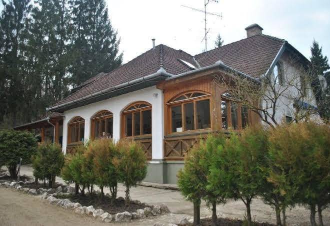 Magyarkuti Fogado Es Erdei Iskola Image