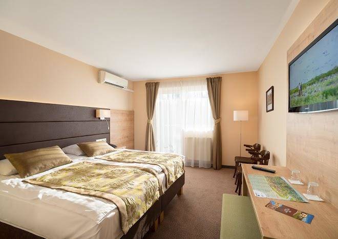 Hotel honti