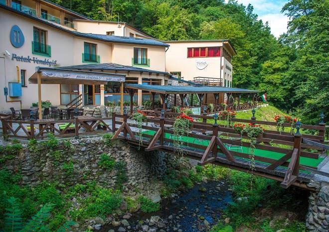 Patak park hotel