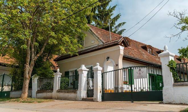 Zsambeki vendeghaz