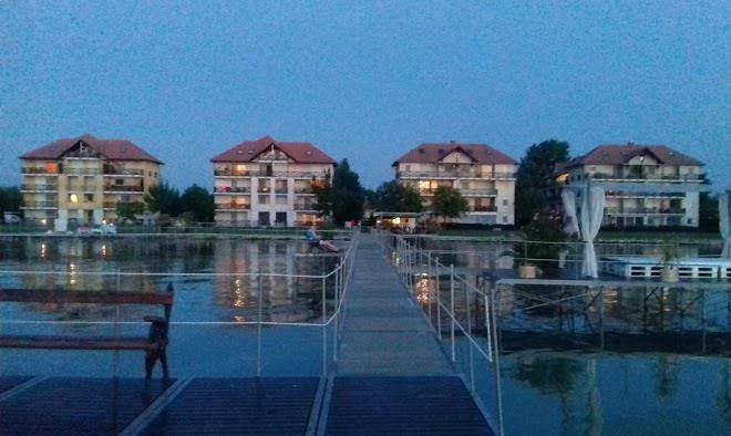 Hullam udulopark kft