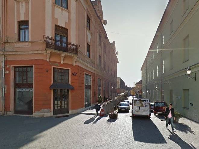 Anker ferfi noi divat