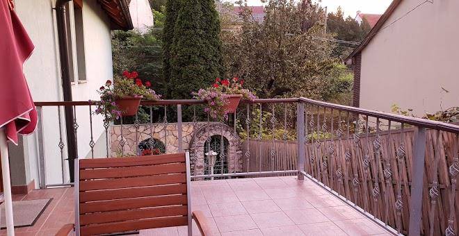 Zoldike Vendeghaz Image