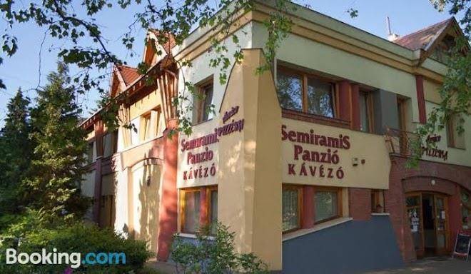 Semiramis panzio
