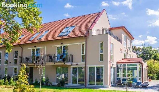 Fresh hotel siofok