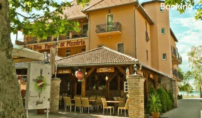 La riva hotel siofokon