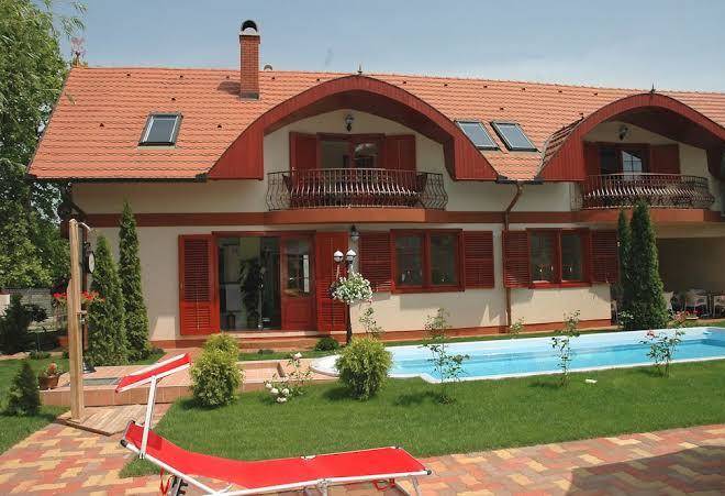 Marina bed and breakfast