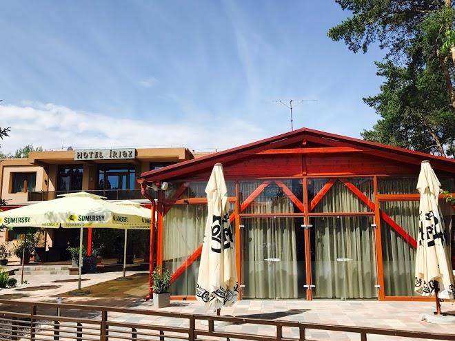 Hotel irisz