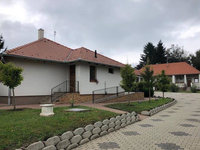 Kerekerdo vendeghaz kisszekely