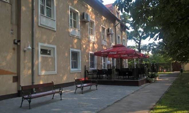 Hotel thelena