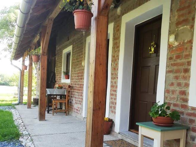 Stokedli Vendeghaz Image