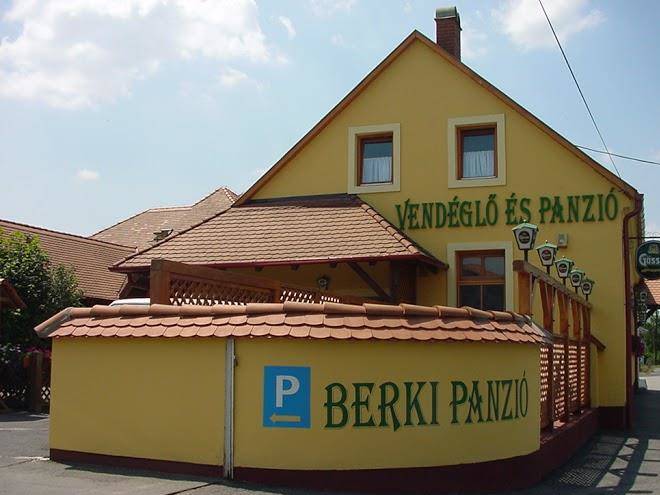 Berki Vendeglo Es Hotel Image
