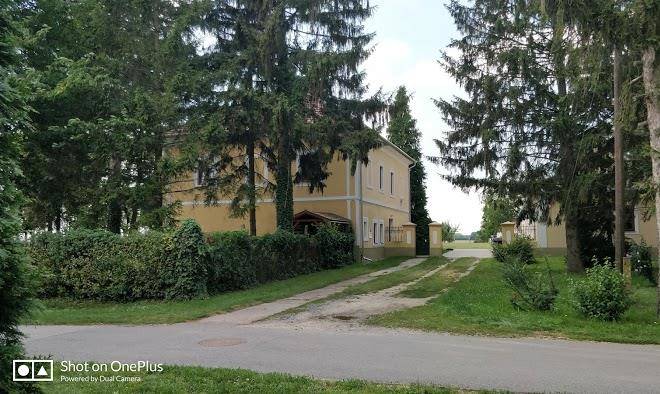 Az Oreg Parokia B&b Image