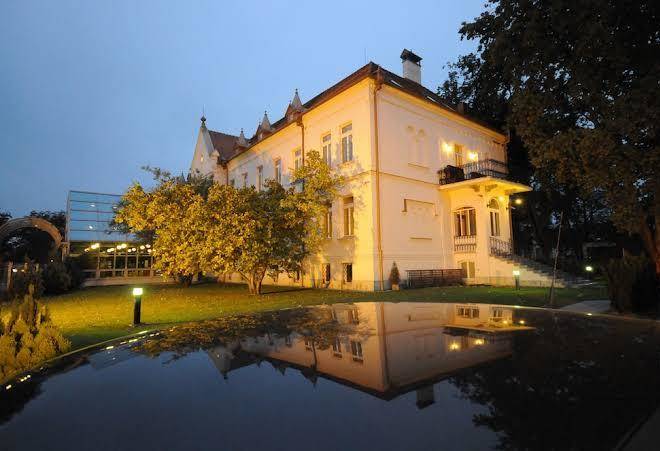 Park hotel pelikan