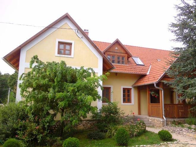 Katica Vendeghaz Somhegy Image