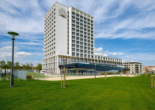 Hotel Fured Spa & Conference Image