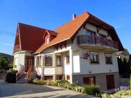 Huszar Vendeghaz Image