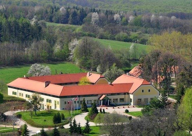 Szepalma hotel es menesbirtok