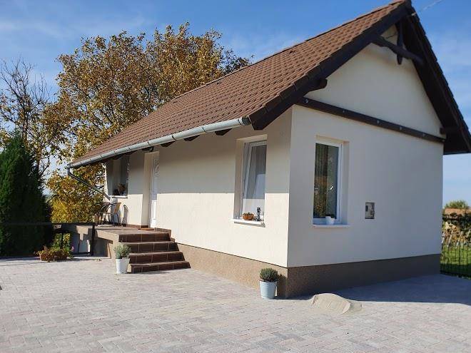 Somloi Barackos Vendeghaz Image