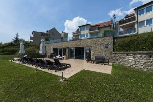Best view spacious wellness central 50m beach