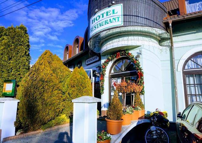 The two owl restaurant and inn bed and breakfast
