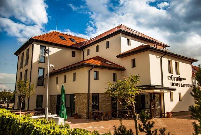 Ezusthid hotel and restaurant