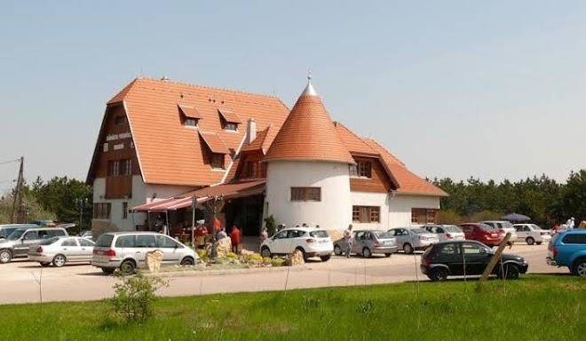 Kadarta vendeglo panzio