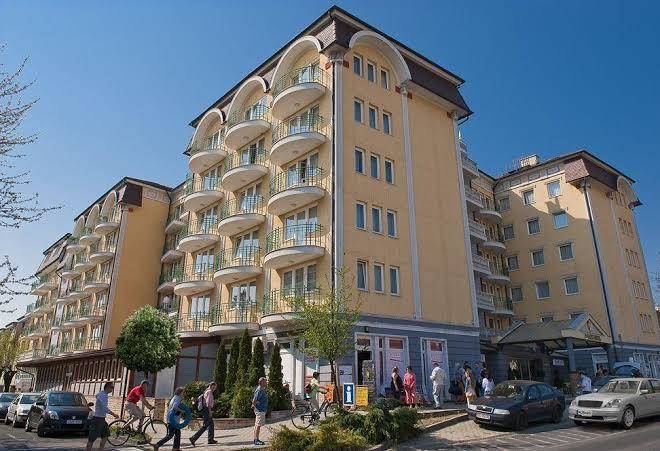 Hotel palace heviz
