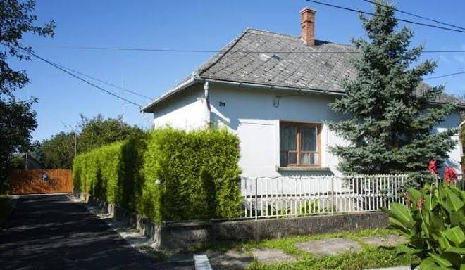 Hetkutas vendeghaz es orsegi orangyal mezeskalacs