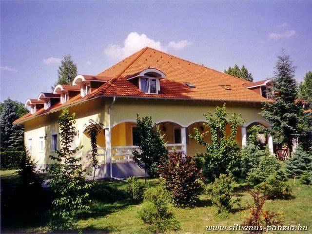 Pension silvanus