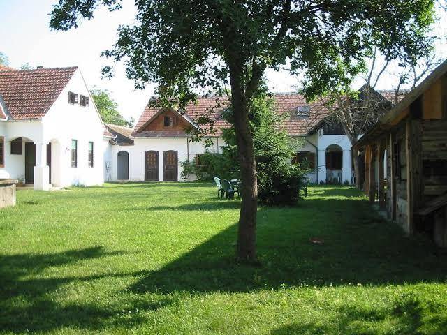 Szep tanya