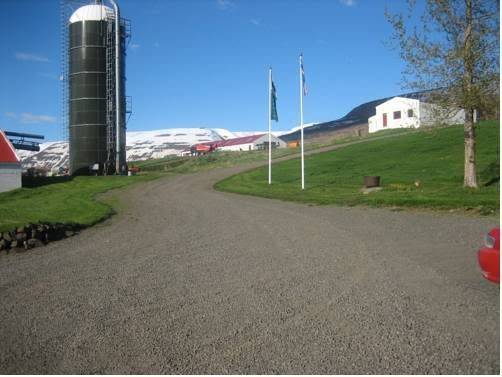 Ytra laugaland