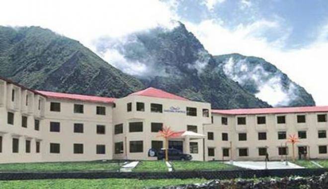 Hotels in badrinath near temple