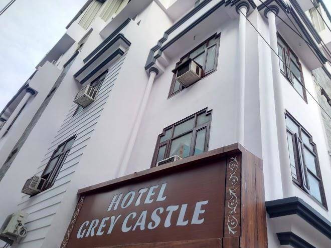 Hotel grey castle