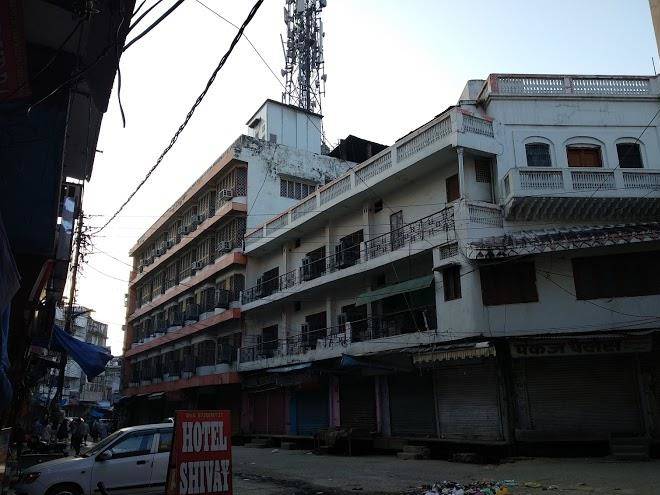 Hotel raj deluxe