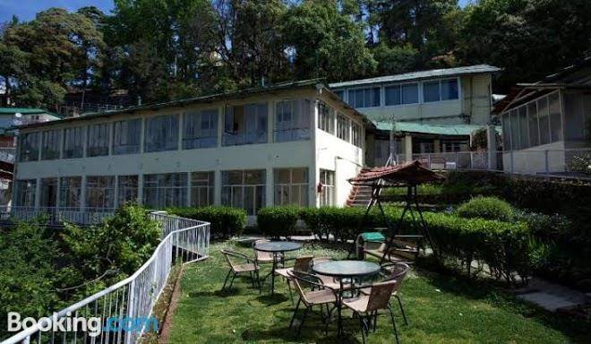 Hotel padmini niwas