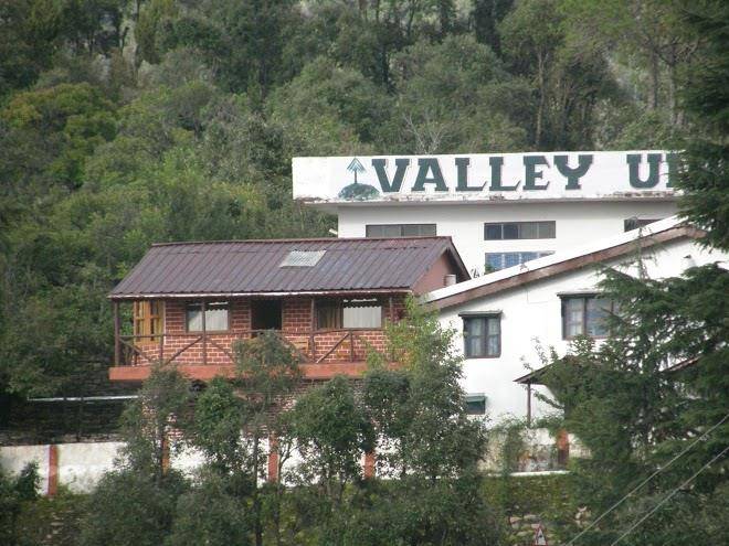 Valley unwind resort