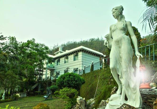 Explore himalayas managed by petals hotels and resorts