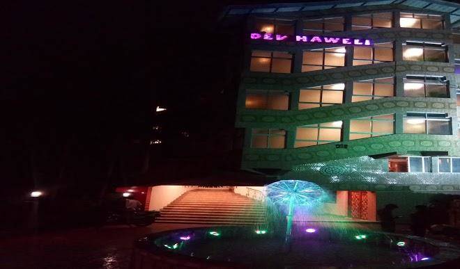 Hotel dev haweli