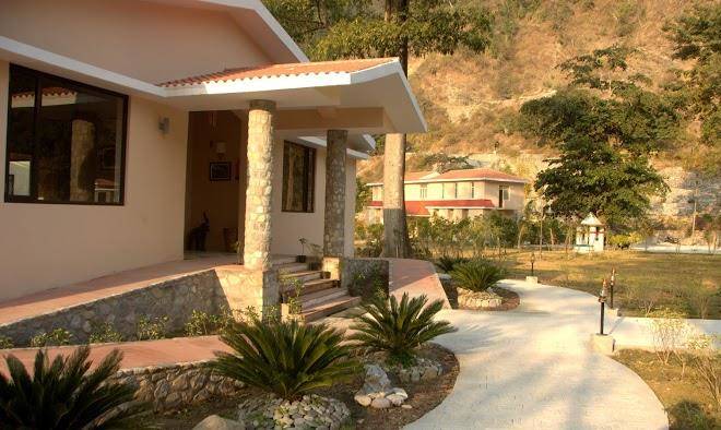 Corbett river creek luxury resorts in jim corbett