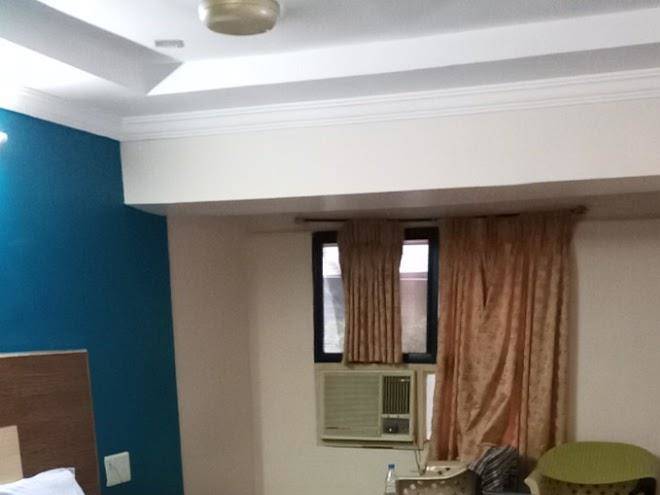 Hotel n r nandini palace