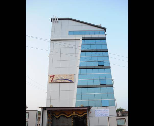 Hotel seven hills inn