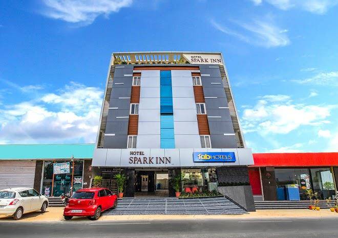 Fabhotel spark inn 100 safe place to stay