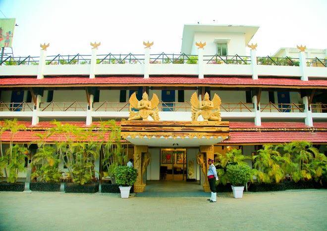 Palm beach hotel