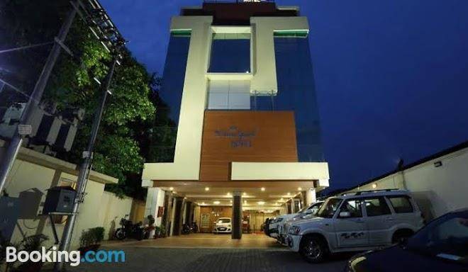 D Courtyard Hotel Image