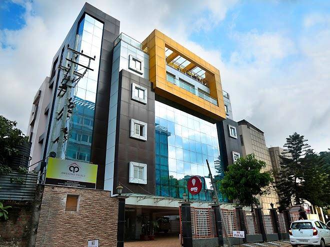 Hotel Awesome Palace A Luxury Business Inn Image