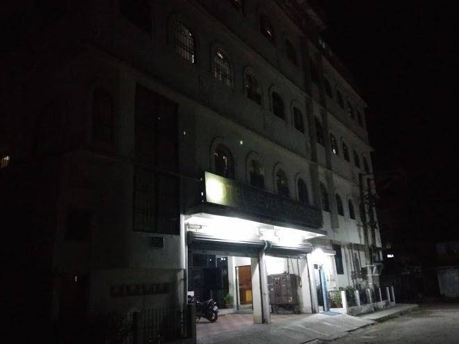 Hotel seven brothers