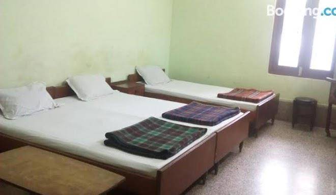 Hotel mayur