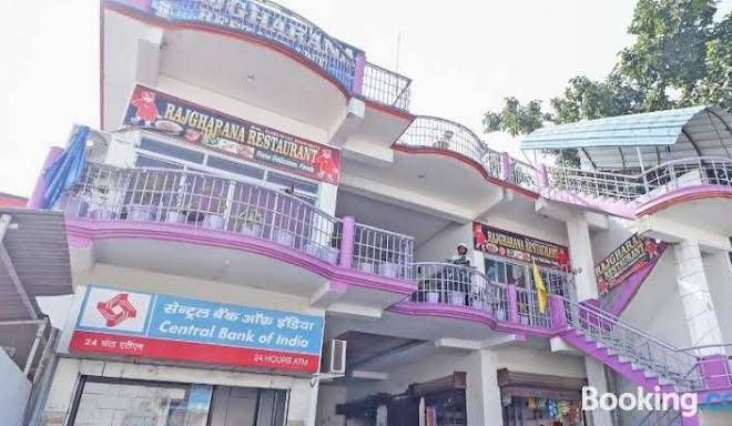 Spot on 70255 hotel laxmi international