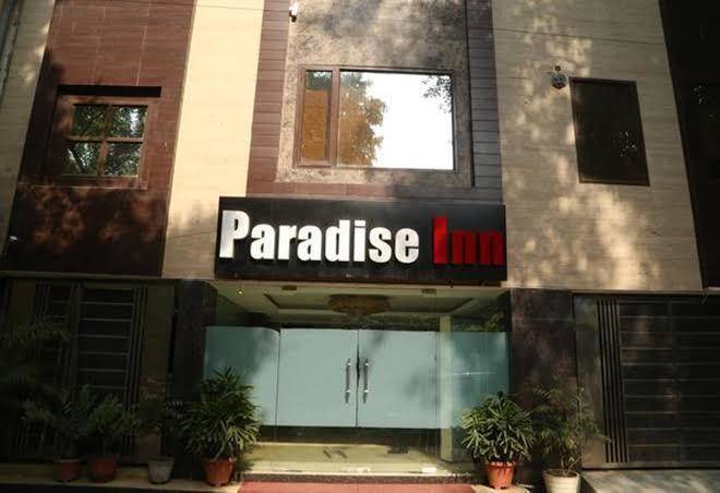 Hotel paradise inn